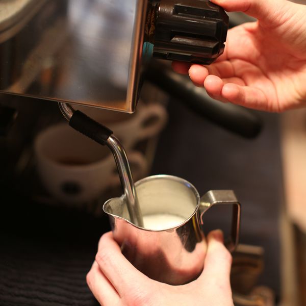 L 107 Latte Art Workshop – Saturday, Oct. 24 – Starts at 1:55 p.m. – Het Lokaal Amersfoort